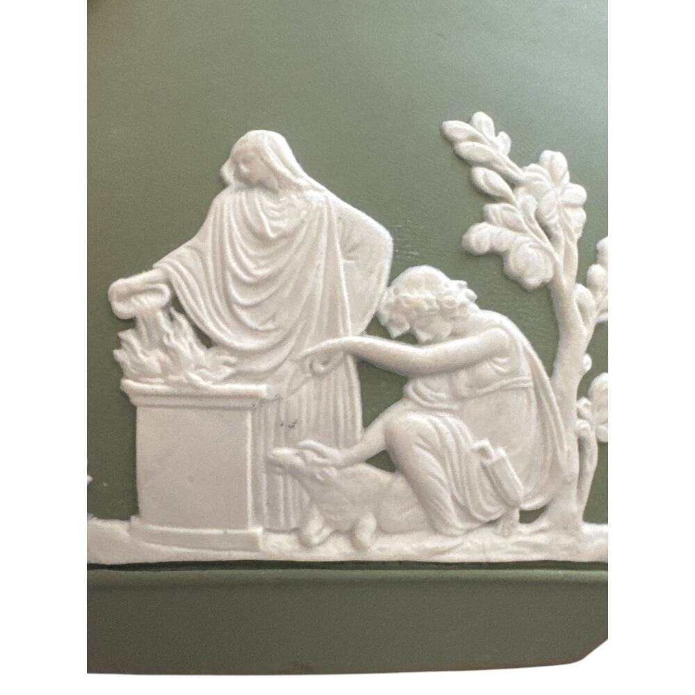 Rare 1960s Wedgwood Sage Green and Cream Sacrifice Bowl - Picture 10 of 10